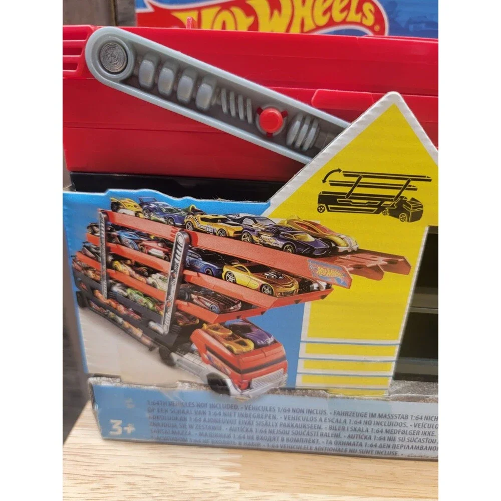 Hot Wheels Mega Hauler Transporter for Hot Wheels Cars 1:64 Scale 2014 BRAND NEW